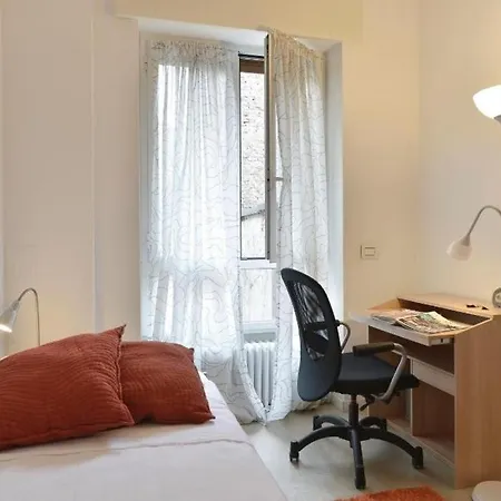 Cenisio-monumentale Halldis Apartment *