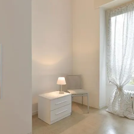Apartment Cenisio-monumentale Halldis *